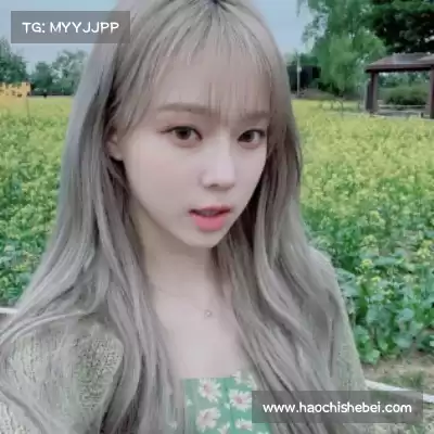 龙含雅